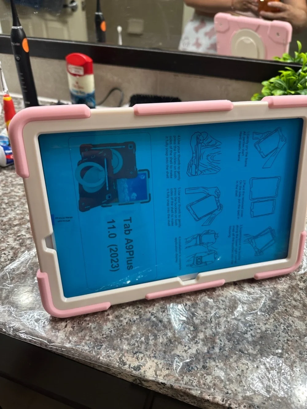 Universal Pink and White Rugged Tablet Case for 11.0